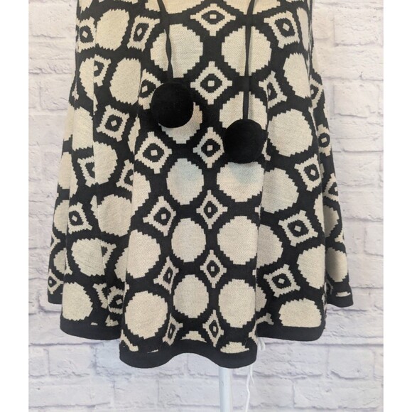 L.A.M.B Gwen Stefani Black & Cream Geometric WOOL poncho Size Medium - Picture 3 of 12